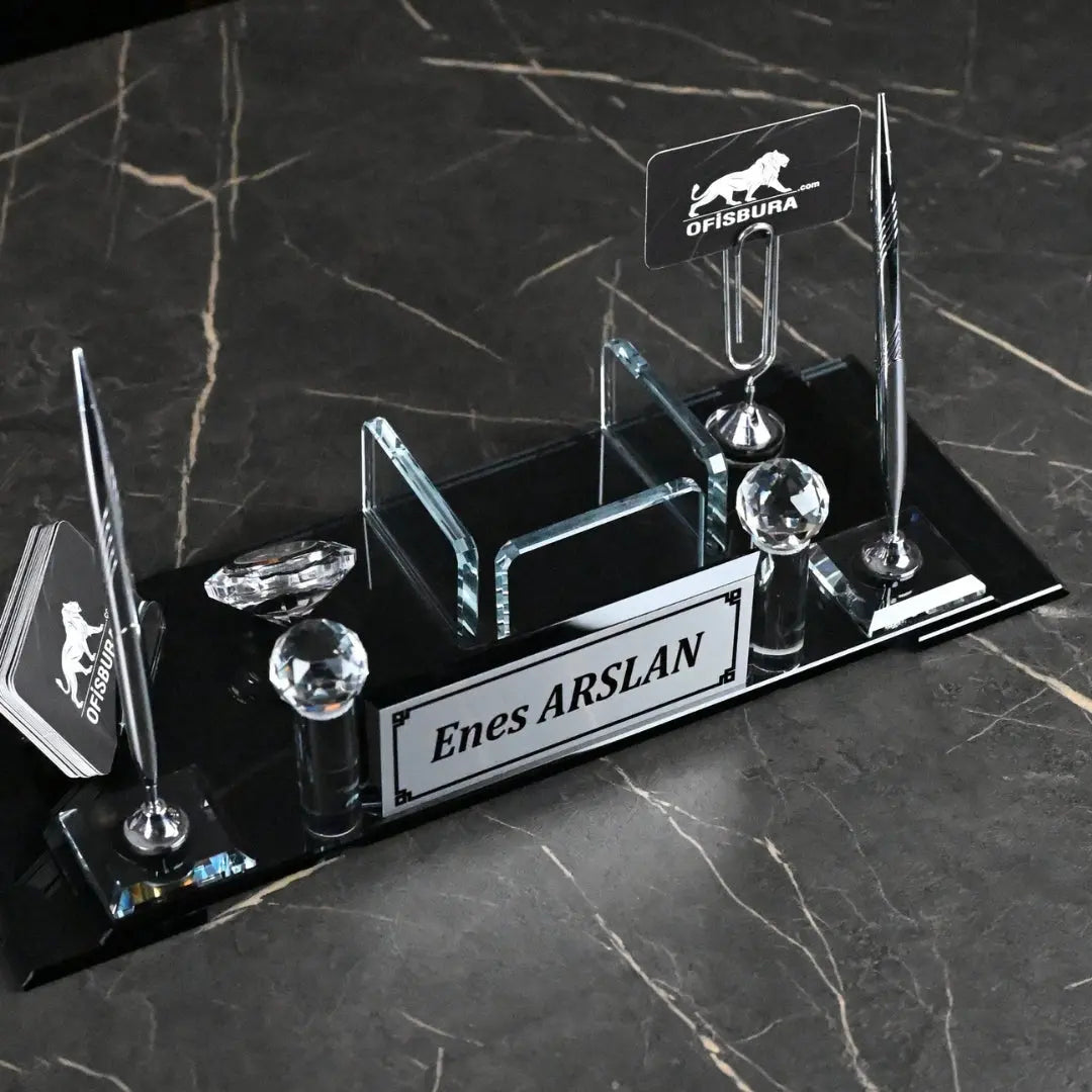 Gümüş Detaylı Özel Kristal Masa İsimliği Lüks Masa Seti (40 x 20 cm) ofisbura