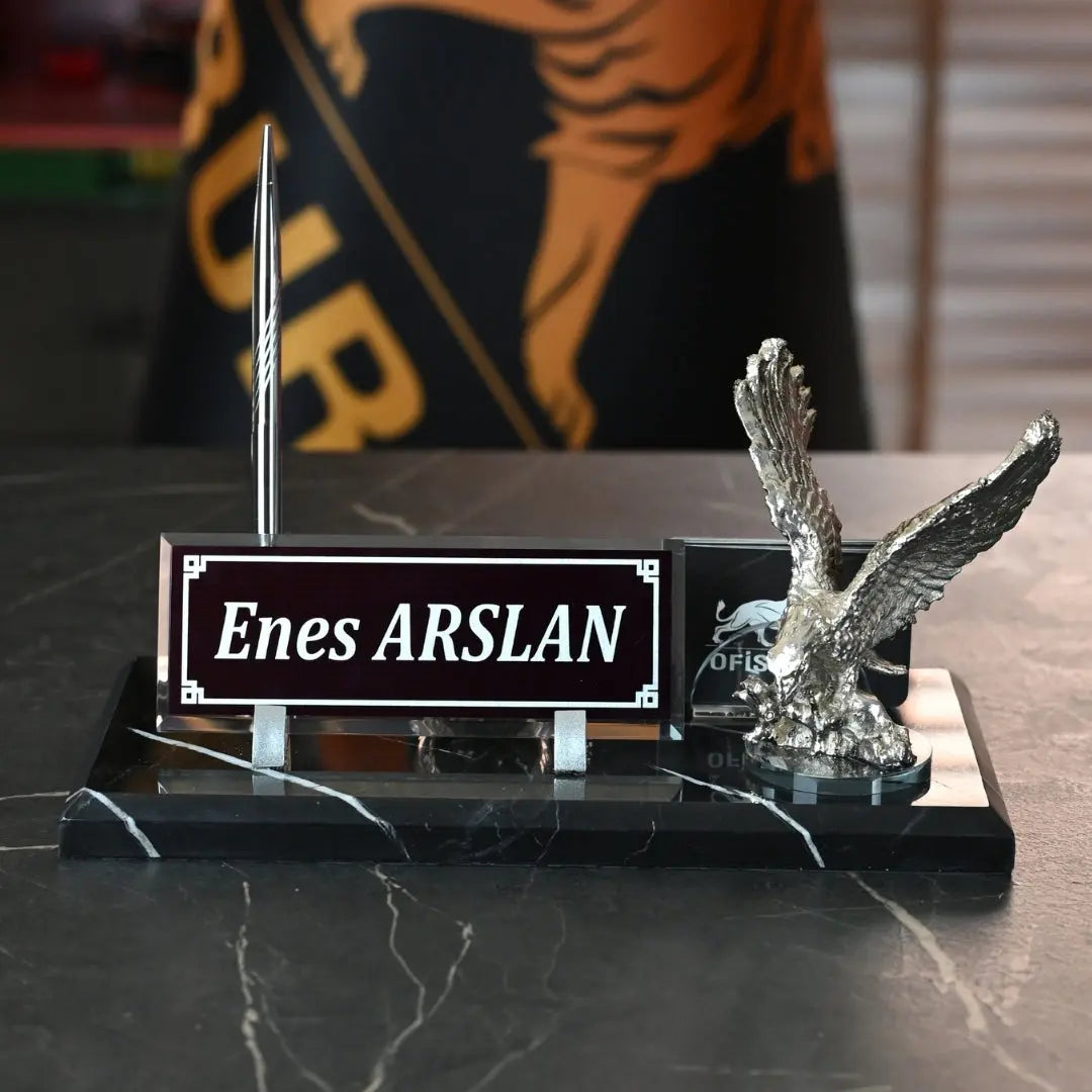 Mermer Masa İsimliği Kanatlı Kartal Figürlü ofisbura