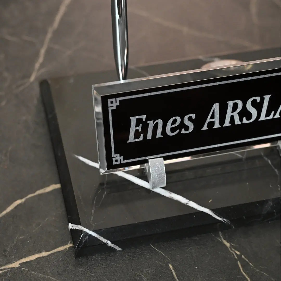 Mermer Masa İsimliği Kanatlı Kartal Figürlü ofisbura