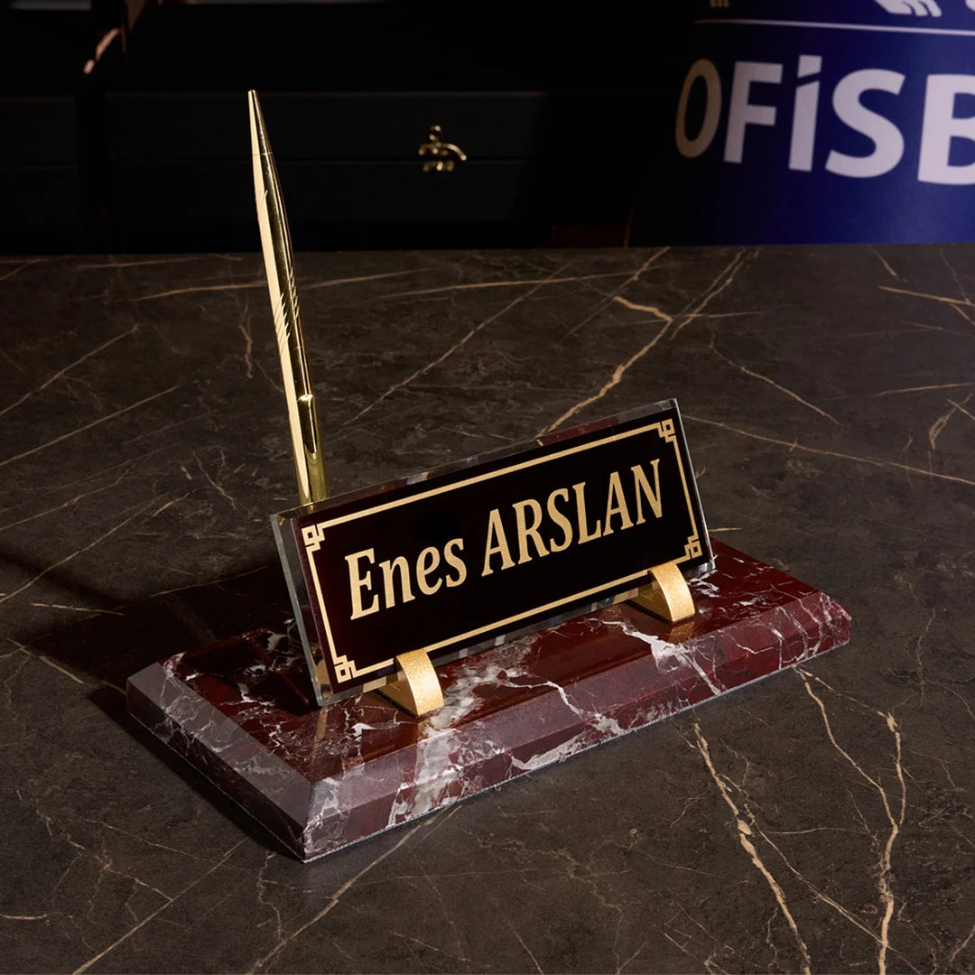 Burgundy Mermer Masa İsimliği | Altın Kalemli Kişiye Özel Ofis İsimliği