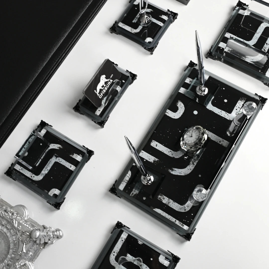 Piano Black 20 Parça Premium Kristal Sümen Takımı - Kişiye Özel Masa Üstü İsimlik Seti