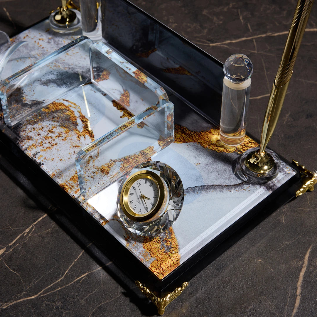 Luxe White Kristal Masa İsimliği Altın - Ofis Büro Masa Üstü İsimlik