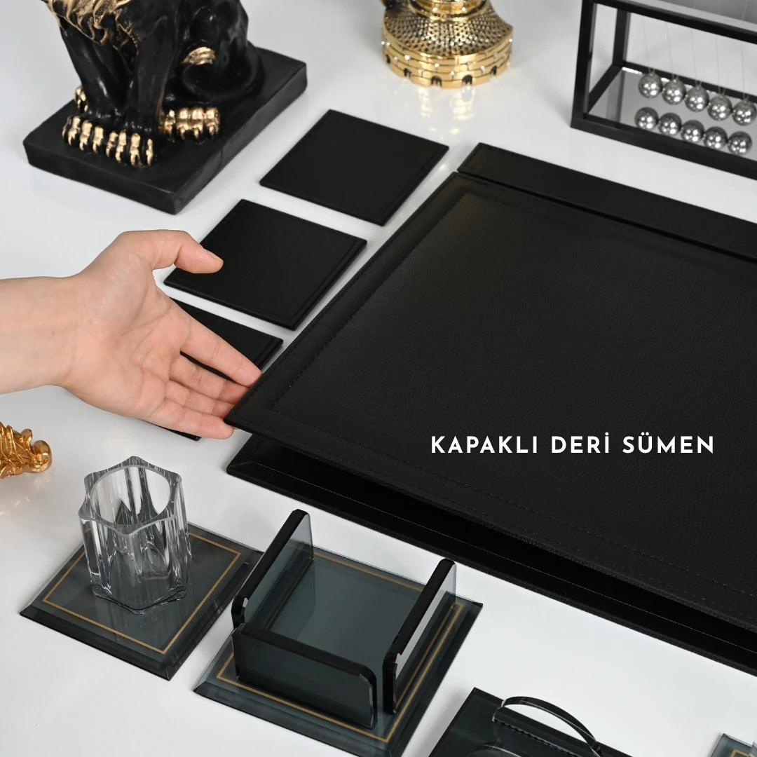 22 Parça Siyah Kristal Sümen Takımı ve Masa İsimliği Seti - Altın Detaylı
