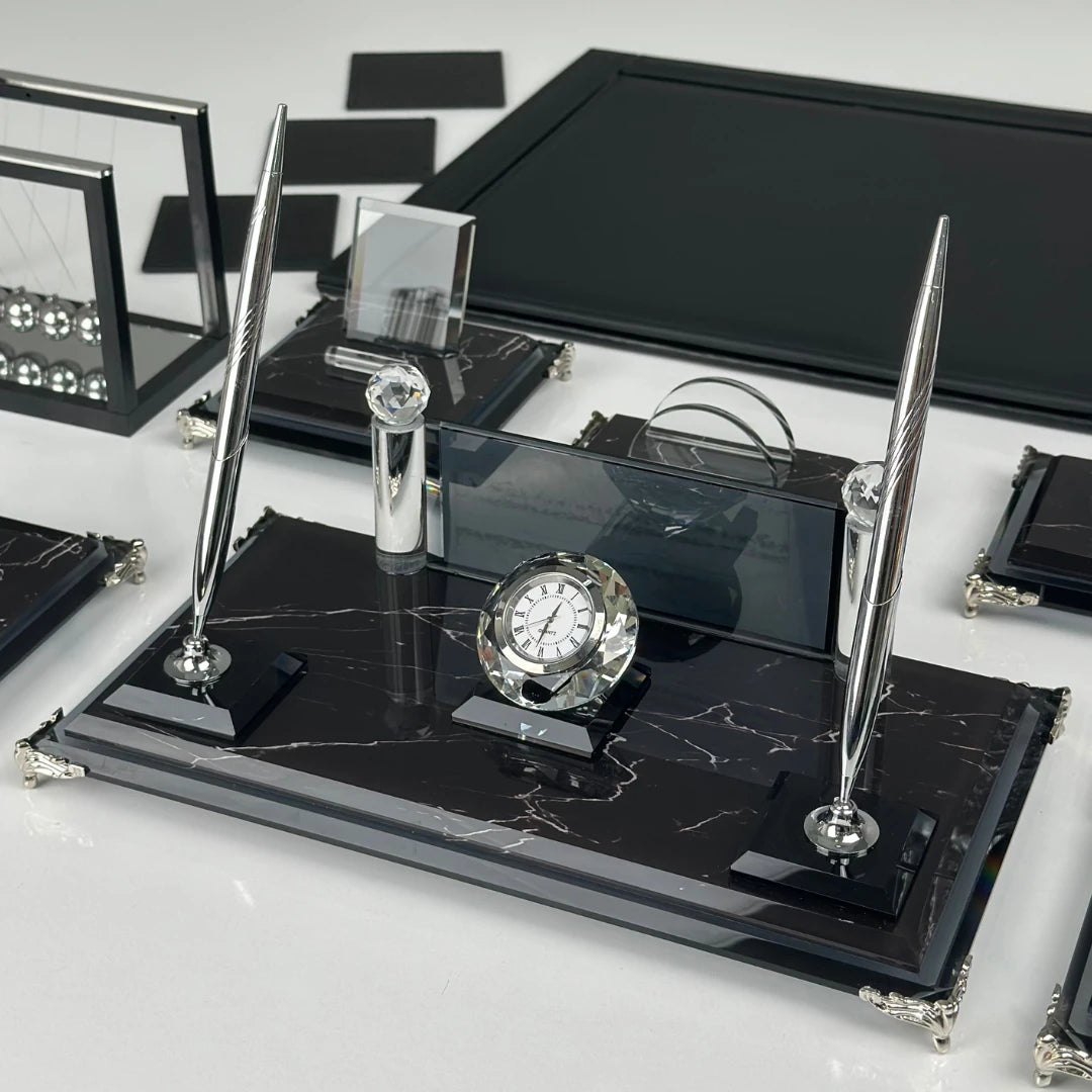 Zebra Black 15 Parça Kristal Sümen Takımı ve Masa İsimliği Seti - Gümüş Detaylı