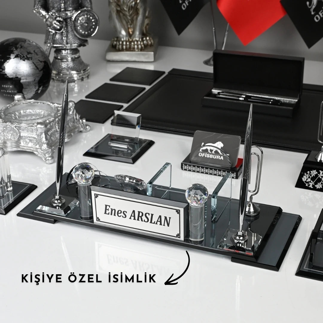 24 Parça Kristal Sümen Takımı ve Masa İsimliği Seti - Gümüş Detaylı