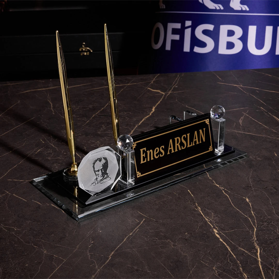 Atatürk Kristal Masa İsimliği Altın | Kişiye Özel