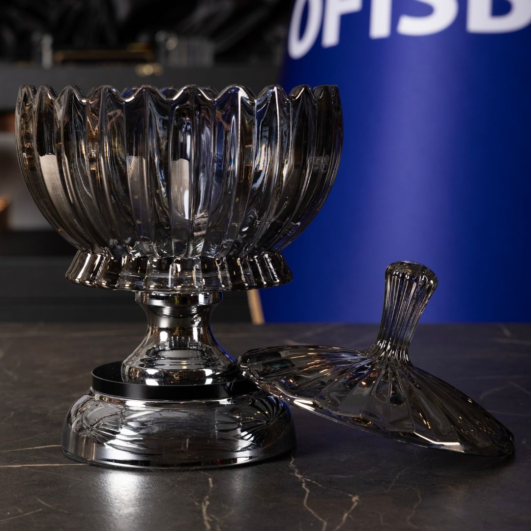 Kristal Cam Şekerlik Kapaklı Gümüş Detaylı - 25 cm