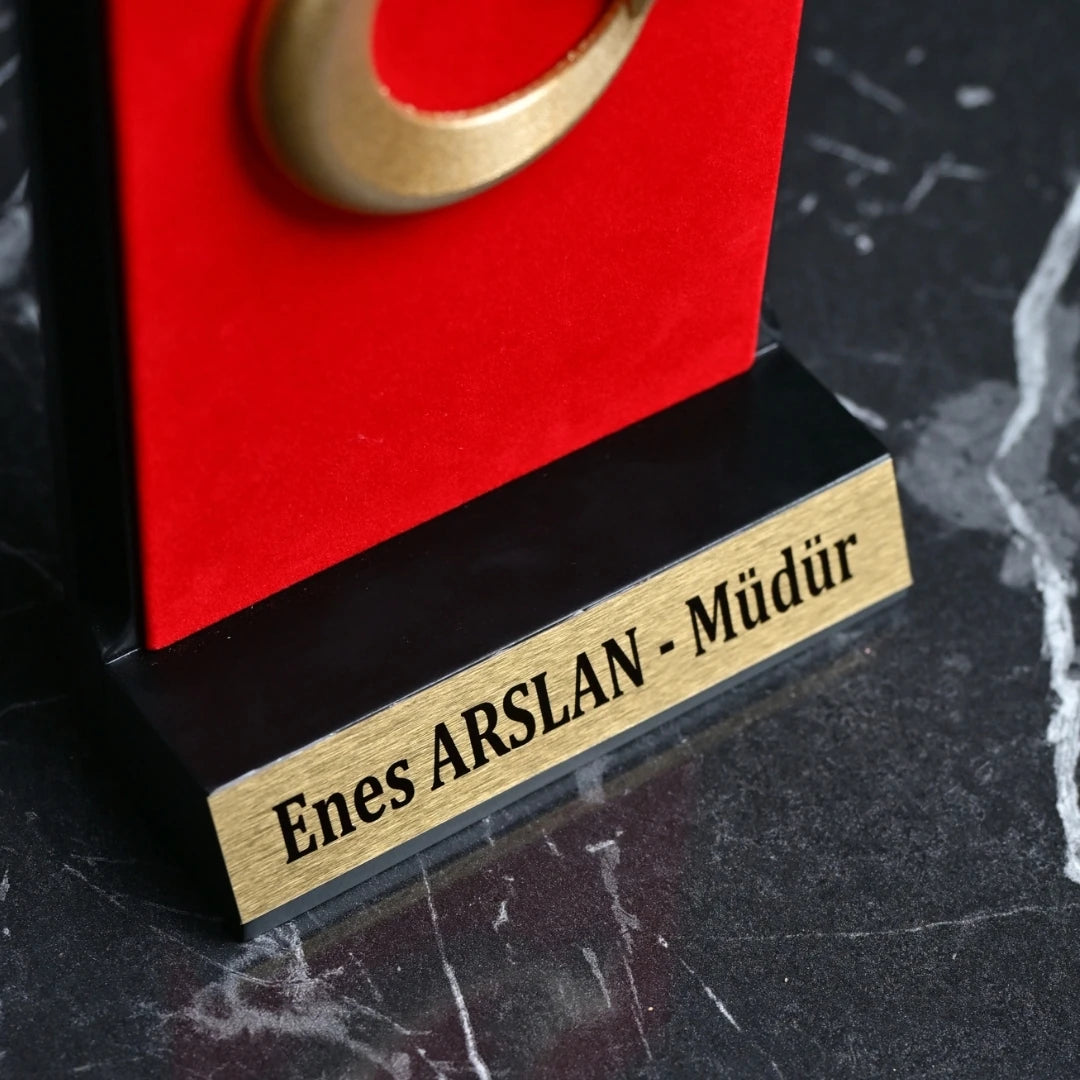Ahşap Kaideli Türk Bayrağı Kişiye Özel